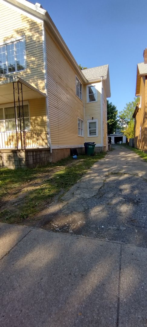 39 Fargo Ave
