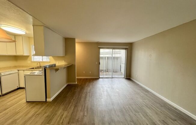 1 bed, 1 bath, 700 sqft, $1,500, Unit 85