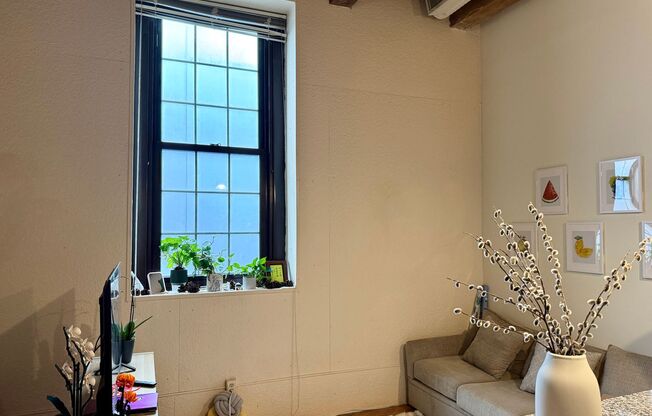 1 bed, 1 bath, 600 sqft, $1,599, Unit 219