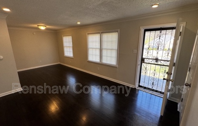 3235 KIRKWALL RD