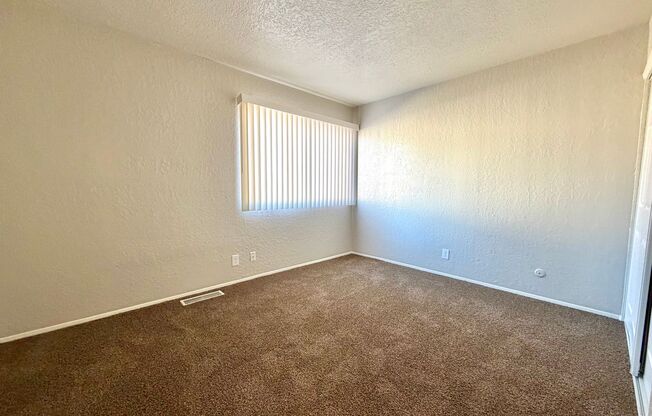 2 beds, 1.5 baths, 800 sqft, $1,115, Unit Unit 3