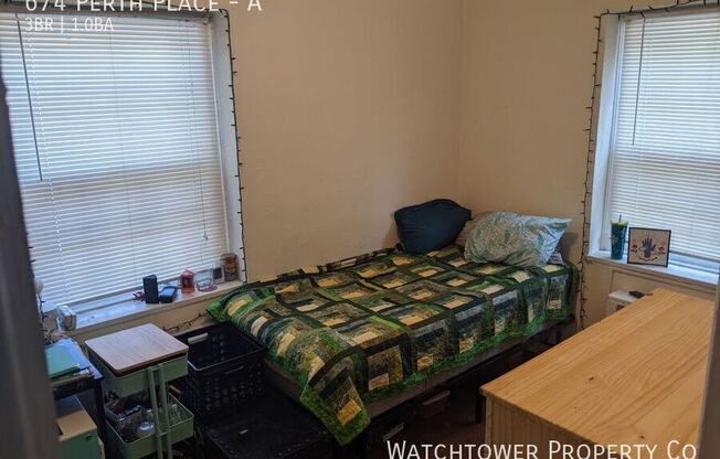 674 Perth Pl