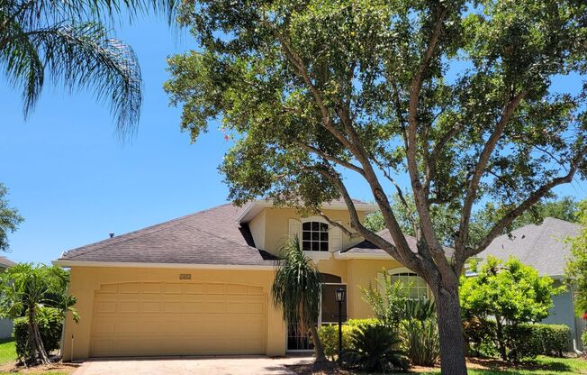 Annual unfurnished 3/2 SFH in Bradenton with water and golf course view