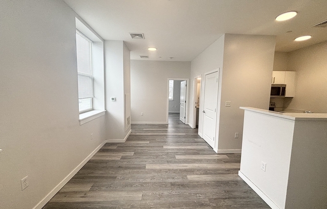 30 BEACHAM ST