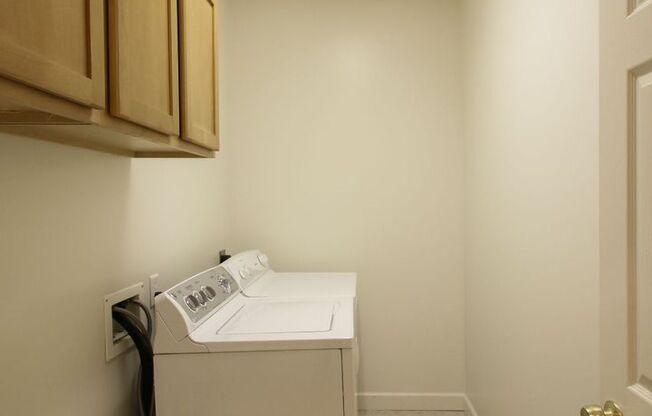 2 beds, 2 baths, 1,650 sqft, $2,135