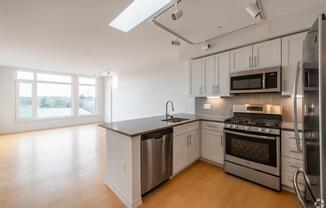 Fully Furnished Kitchen With Stainless Steel Appliances at Park77, Cambridge, 02138