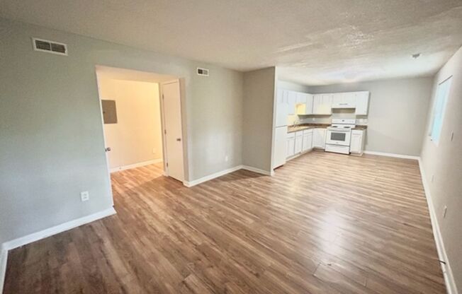 2 beds, 1 bath, 905 sqft, $875, Unit Unit A