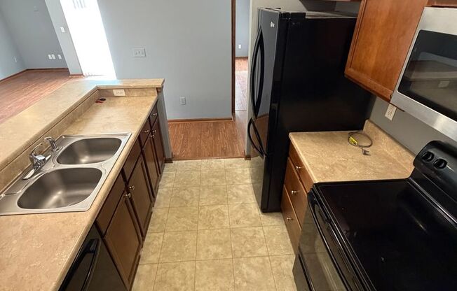 Comfort, Convenience & Location — 3-Bedroom Ankeny Condo