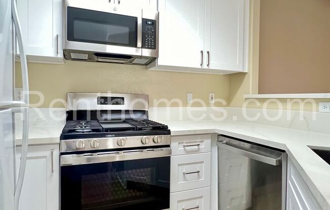 2 beds, 2 baths, $2,899