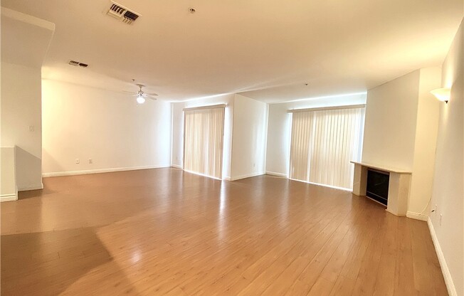 845 S PLYMOUTH BLVD