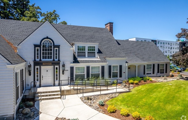 The Mansion at Chase Village