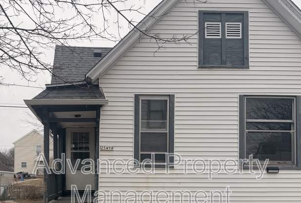 2549 A N VEL R PHILLIPS AVE