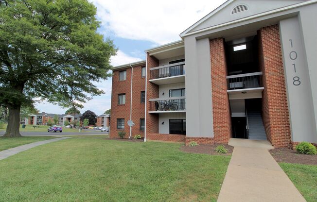 Two bedroom Condo for rent! - 1018-1 Blue Ridge Dr.