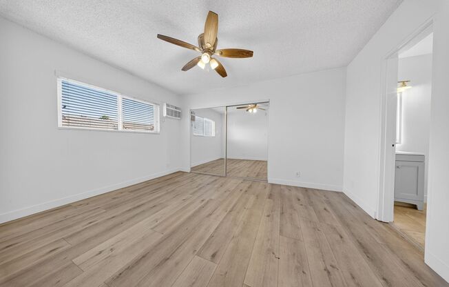 2 beds, 2 baths, $2,800, Unit 017#201