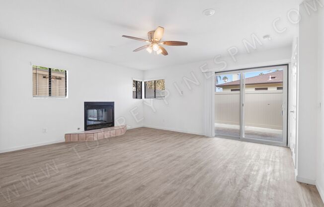 STUNNING 3BR Townhome with Garage, 1 BLOCK from the Ocean!