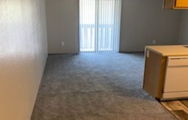 1 bed, 1 bath, 636 sqft, $710, Unit 507-111