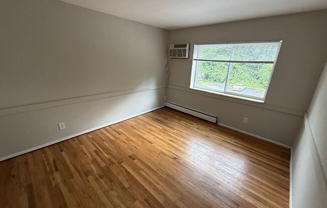 2 beds, 1 bath, 650 sqft, $1,195, Unit 3060-302