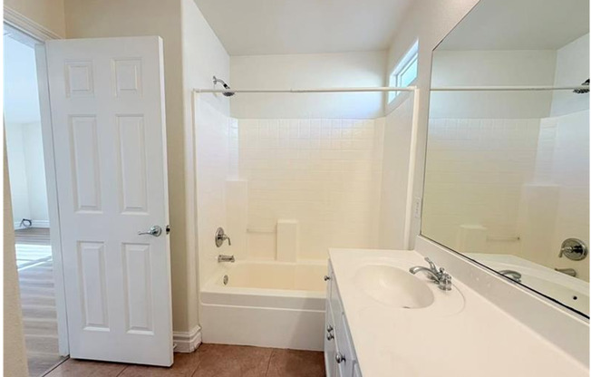 4 beds, 3 baths, $2,400