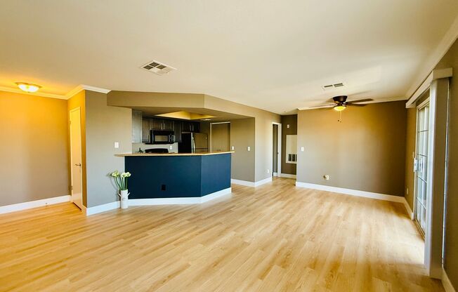 1 bed, 1 bath, $1,300, Unit # 1034