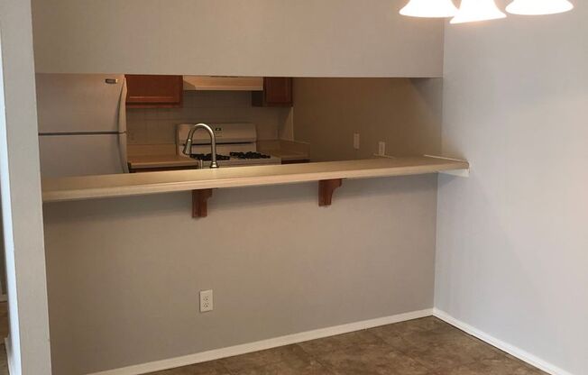 1 bed, 1 bath, 755 sqft, $1,099, Unit 5815D