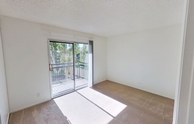 1 bed, 1 bath, 704 sqft, $2,050