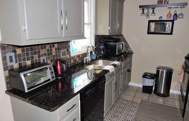 430 Queens Rd Unit 612