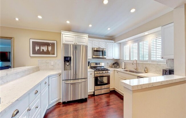 4415 SAUGUS AVE