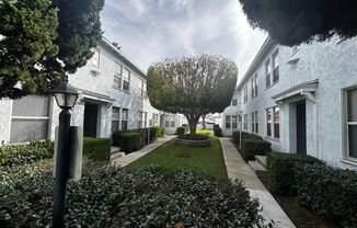 4510 4520 N BANNER DR