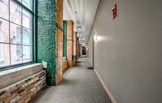 1 bed, 1 bath, 774 sqft, $2,000, Unit B37