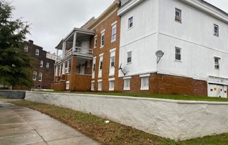 900 CHAUNCEY AVE