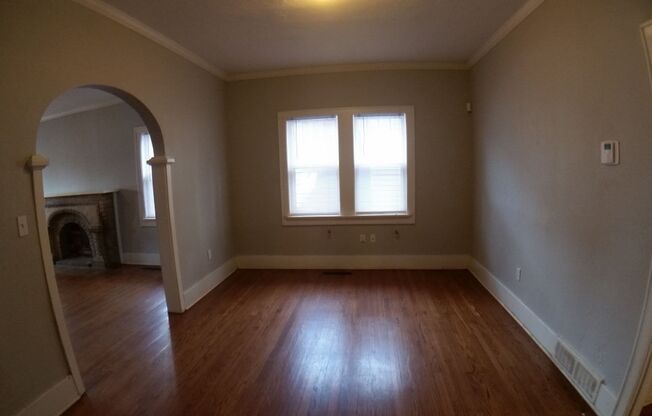 2 beds, 1 bath, $916