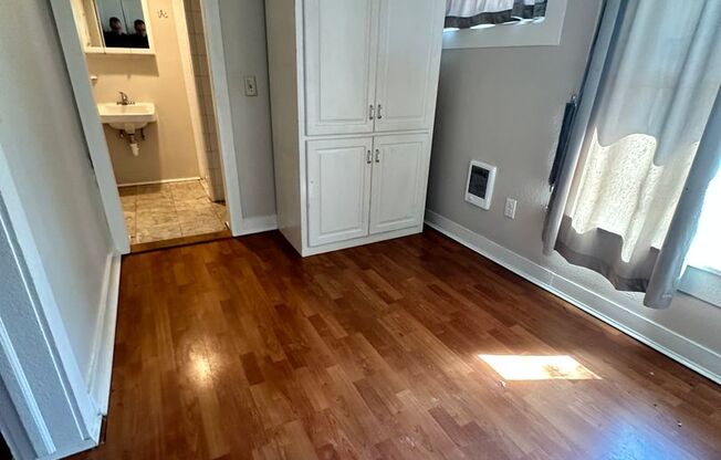 306 W 6th Ave