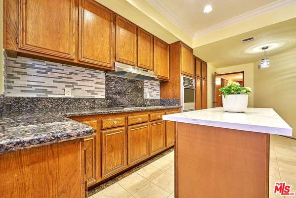 4460 Wilshire Blvd Apt 403