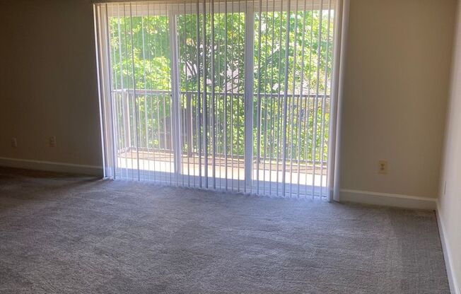 2 beds, 1.5 baths, 1,050 sqft, $1,700, Unit 3400 #302