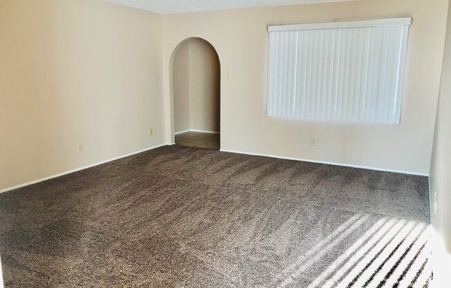 **AVAILABLE NOW** COME CHECK OUT THIS ADORIBLE 4-BEDROOM 2-BATH HOME