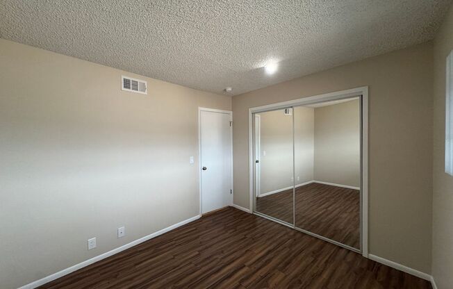 1 bed, 1 bath, 650 sqft, $900, Unit 9