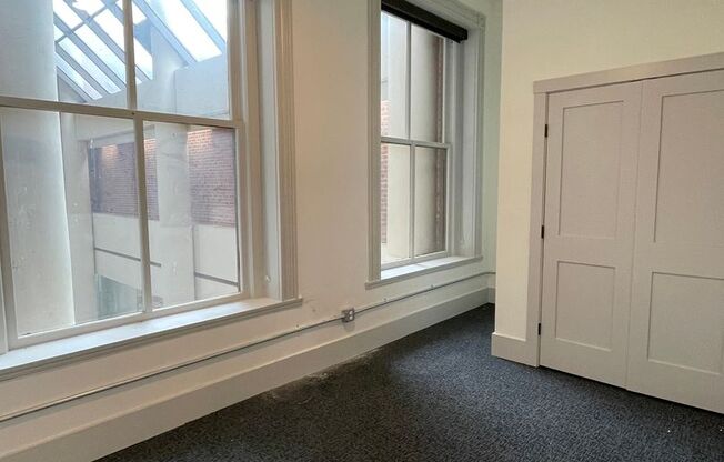 1 bed, 1 bath, 576 sqft, $1,600, Unit 1 Bed, 1 Bath