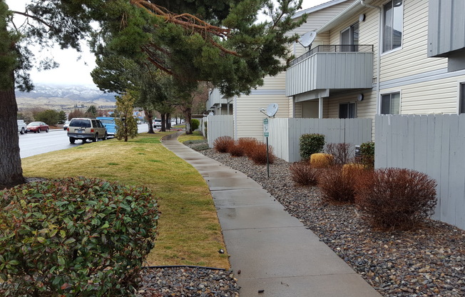 VERY NICE 2 BED/1 BATH 2ND FLOOR CONDO - NEW PAINT AND VINYL FLOORING THROUGHOUT