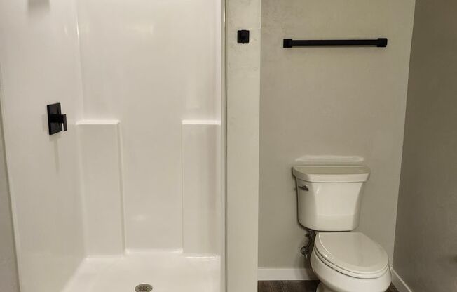 2 beds, 2 baths, 1,028 sqft, $1,700, Unit 403