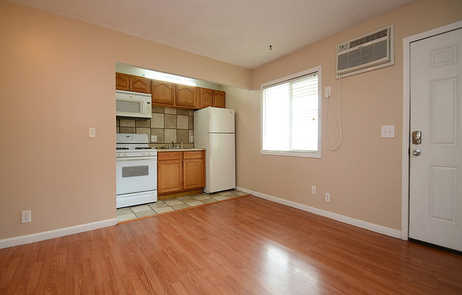 616 N 46 St
