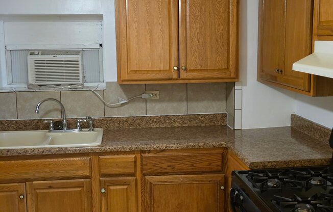 1408 W 94 ST