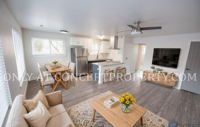 2 beds, 1 bath, $1,599, Unit 17