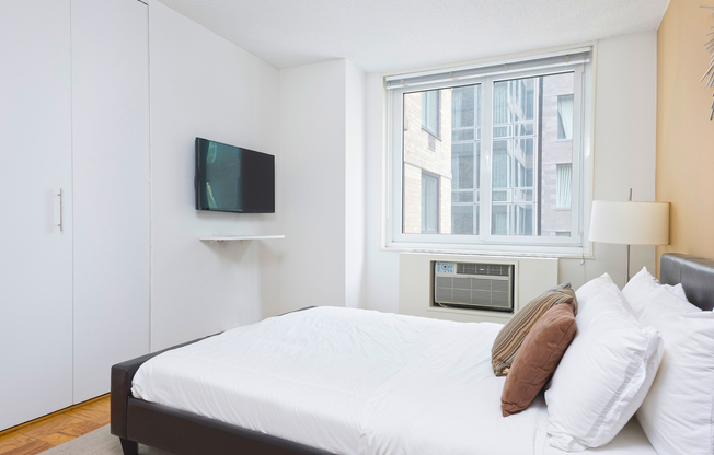 1 bed, 1 bath, $4,495, Unit 24A