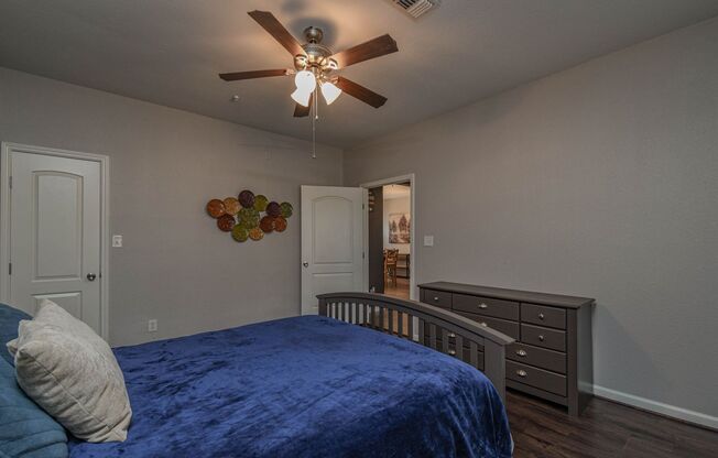 2 beds, 1 bath, $1,750