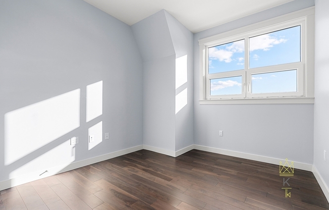 3 beds, 2 baths, 1,161 sqft, $6,995, Unit 504