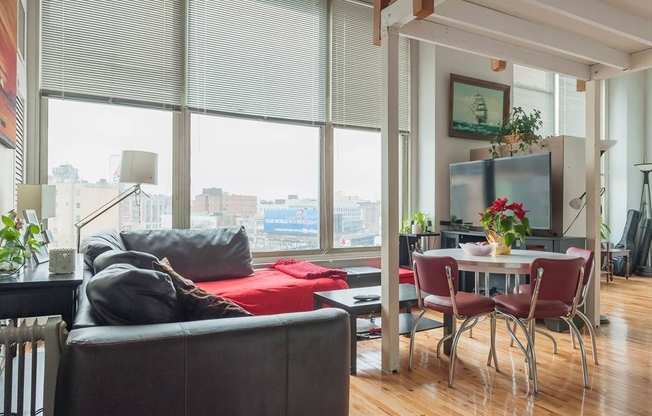 Studio, 1 bath, 480 sqft, $2,600, Unit #412