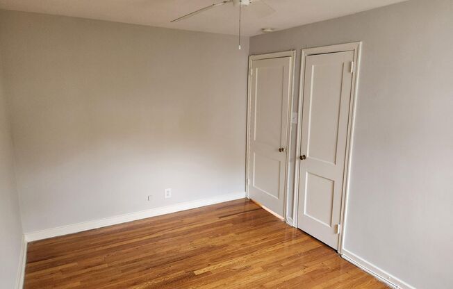 2 beds, 1 bath, 897 sqft, $2,385, Unit A-24