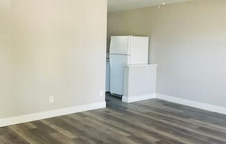 1 bed, 1 bath, 683 sqft, $1,295, Unit 4919 York St, Unit 2