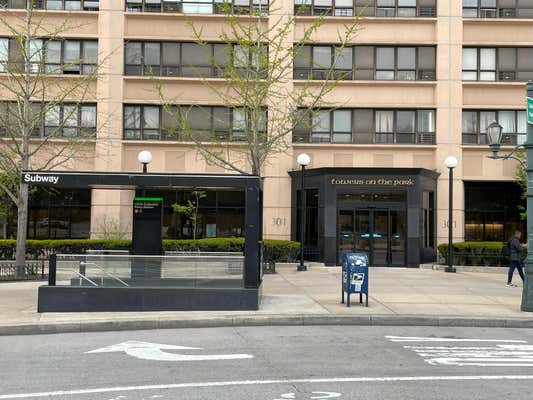 301 W 110 ST