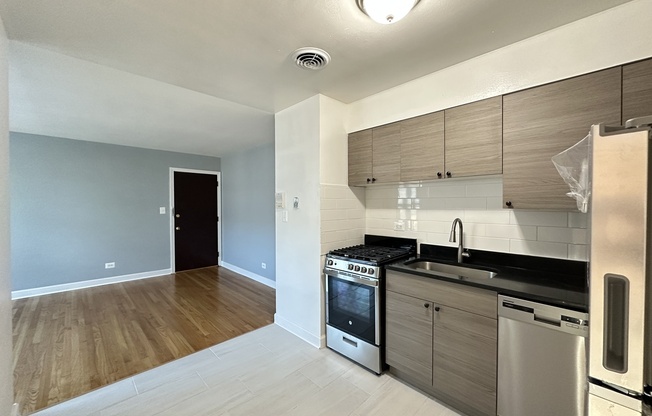 6723 CALIFORNIA